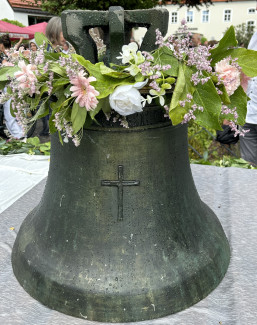 geschmückte Glocke